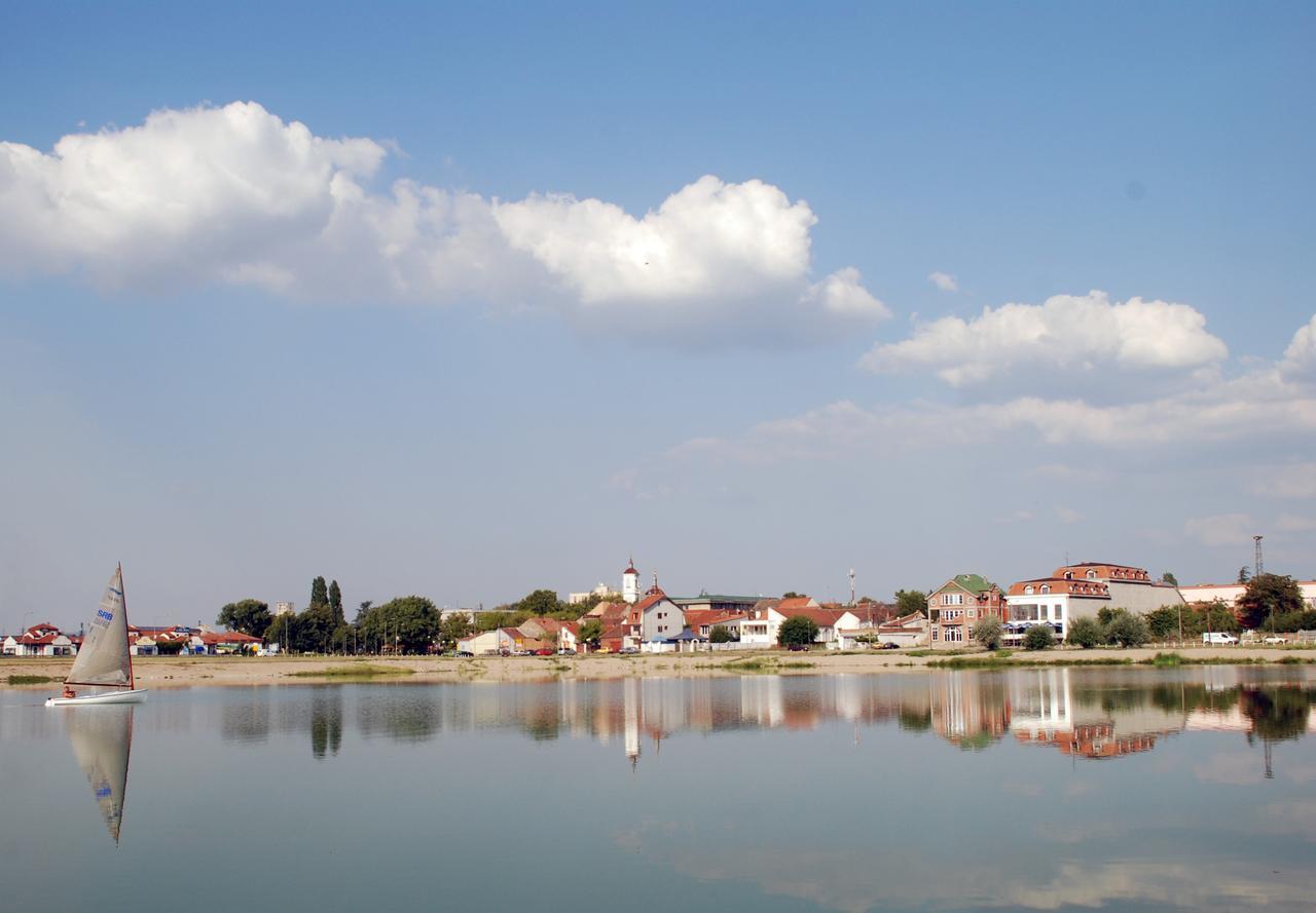 Hotel Aquastar Danube Kladovo Exterior photo